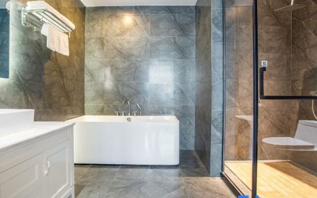 yuhe hotel