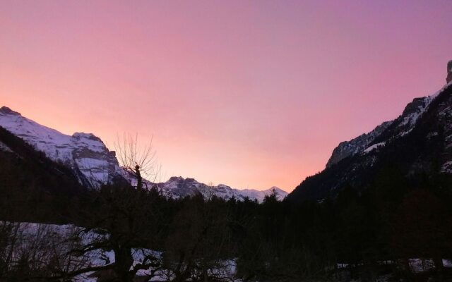 Cozy Holiday Home in Kandergrund With Blümlisalp View