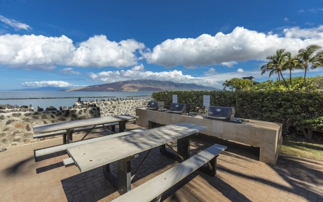 Menehune Shores