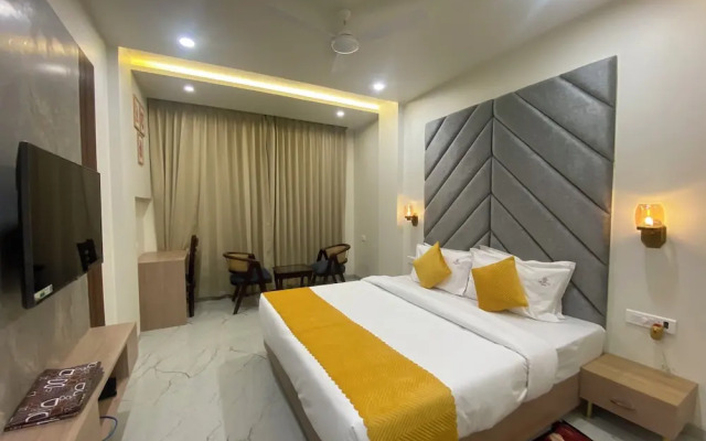 Hotel Aditya Grand - Bhopal