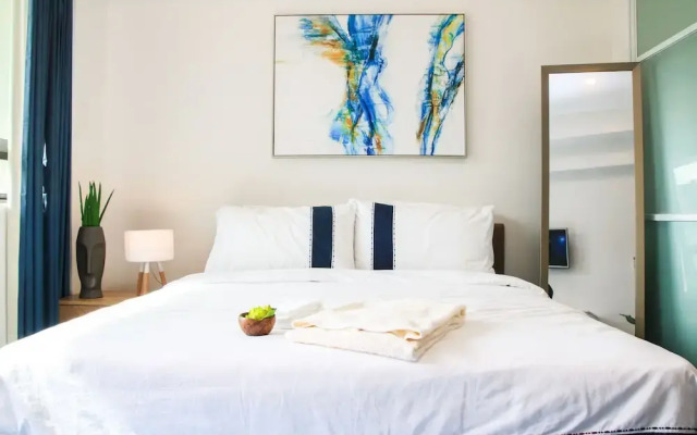 Indigo Makati @ BSA Suites