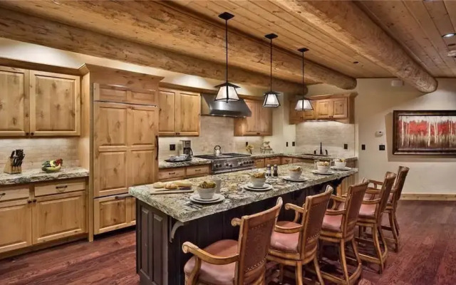 Panorama Lodge South