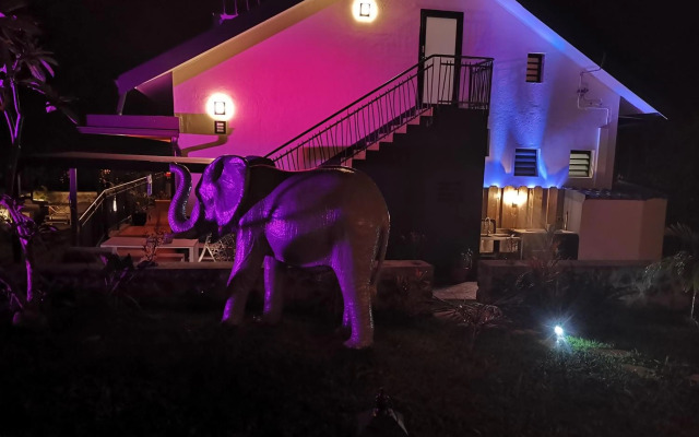 Hostal 170 Room 14 Service Appartement