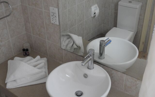 Anna Hotel Apartments