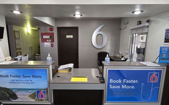 Motel 6 Slidell, LA - New Orleans