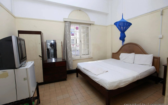 New Palm Tree Hotel
