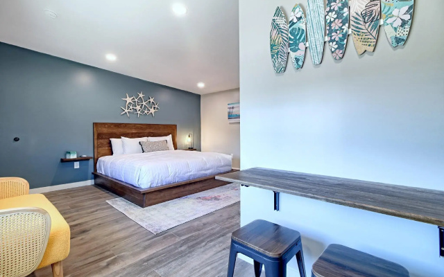 White Caps Motel