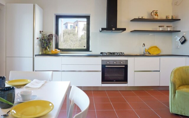 Miralunga-appartament-in-villa-e-piscina