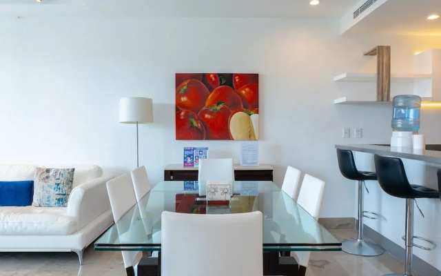 Contemporary Design Oceana 422 Playa del Carmen Condo by RedAwning