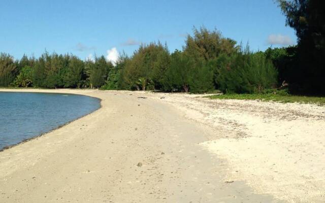 Sunny Bay Beach Bach