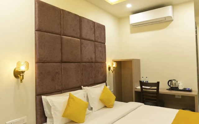 Hotel Aditya Grand - Bhopal