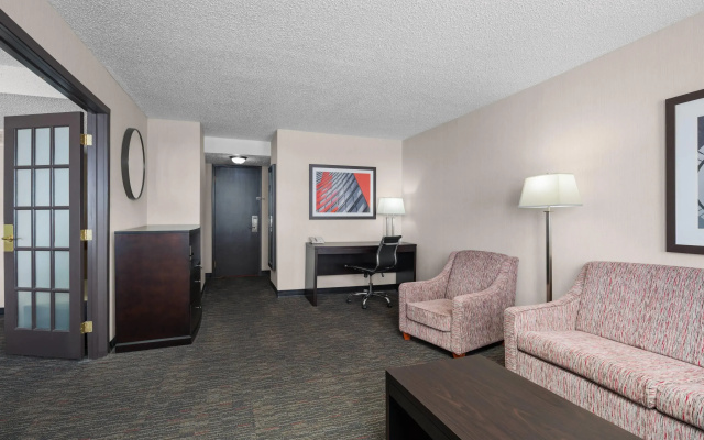 Ramada Plaza by Wyndham Regina Downtown