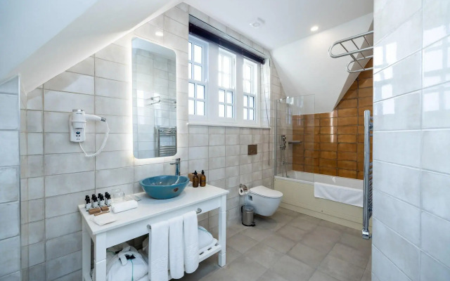 Limehouse Library Hotel