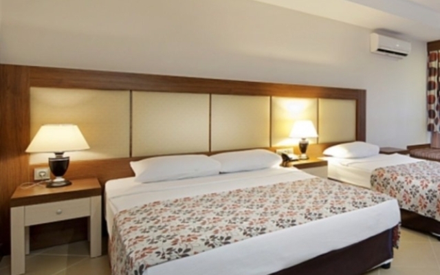 Hotel Justiniano Beach