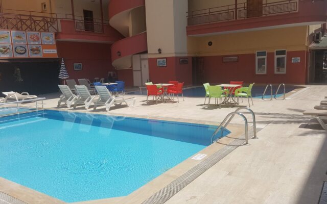 Elegant Baronessa Apart Hotel
