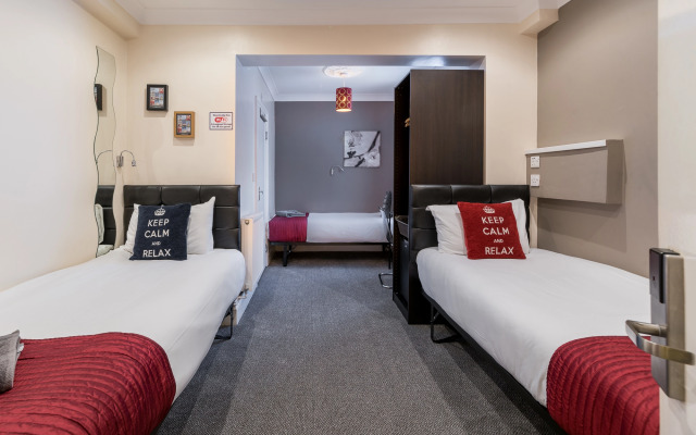 Saba Hotel