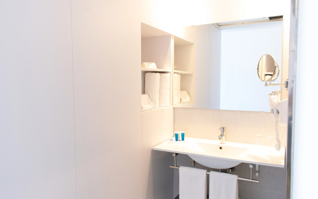 Reverence Life Hotel - Adults Only
