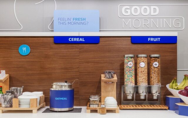 Holiday Inn Express & Suites Charlottetown by IHG