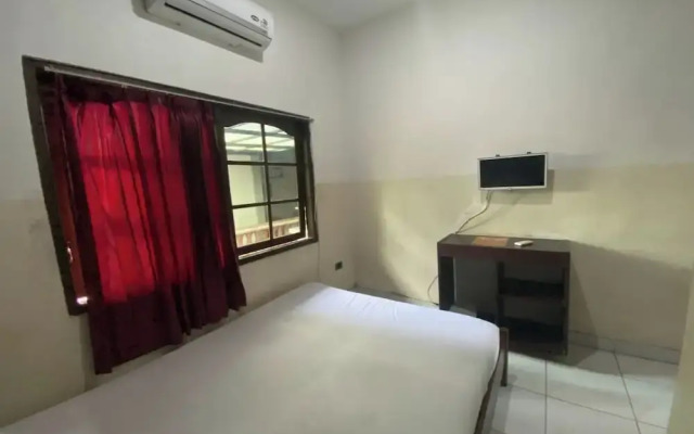 Hotel Candra Adigraha