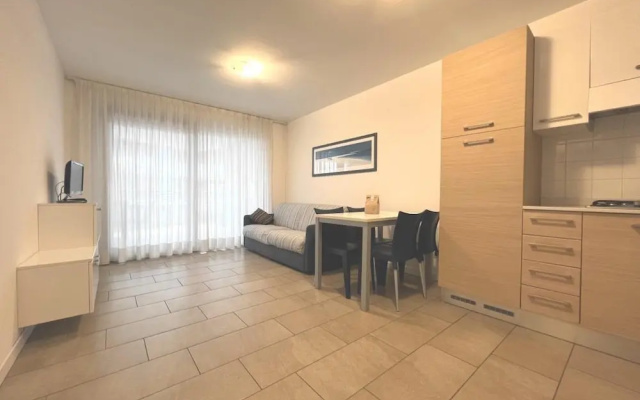 Charming Four Guests Apartment With Lagoon View