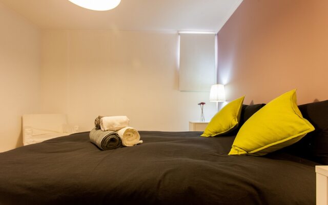 Casa Cara Sotão by All In Lisbon