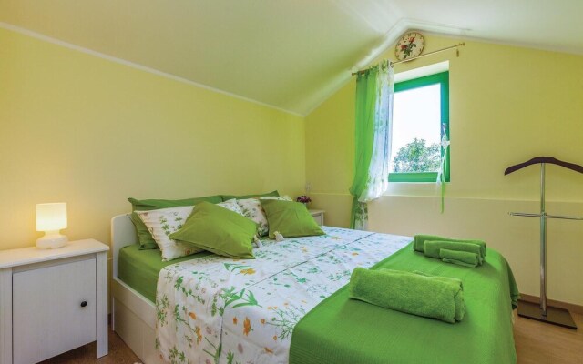 Beautiful home in Polje w/ 2 Bedrooms