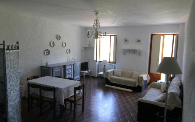 5 Lands Stone Cottage