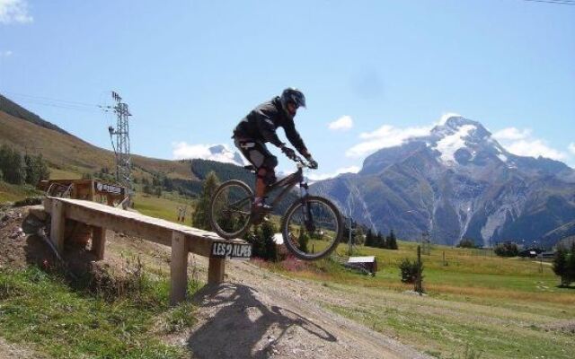 Mercure Les Deux-Alpes 1800 3M