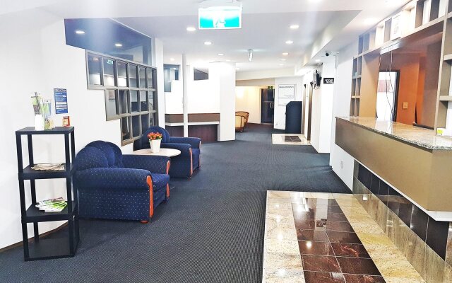VR Auckland Airport