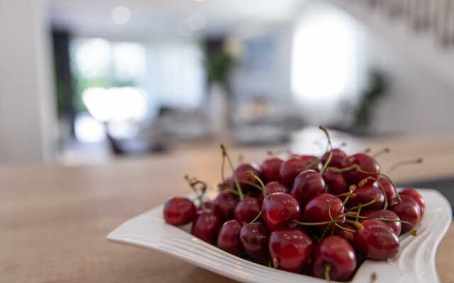 New Luxury Modern Four-bedroom Villa With Pool