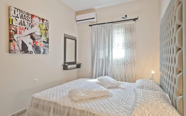 Montemar Studios & Apartments