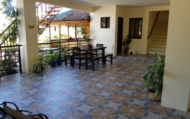 Spacious Private apartment at Laorenza Residences