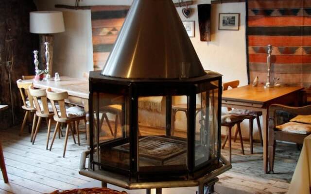 Zur Ewigen Lampe at Hemingway Trail