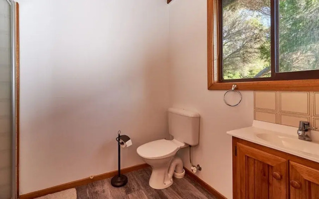 9 Boat Creek by the beach in Ventnor