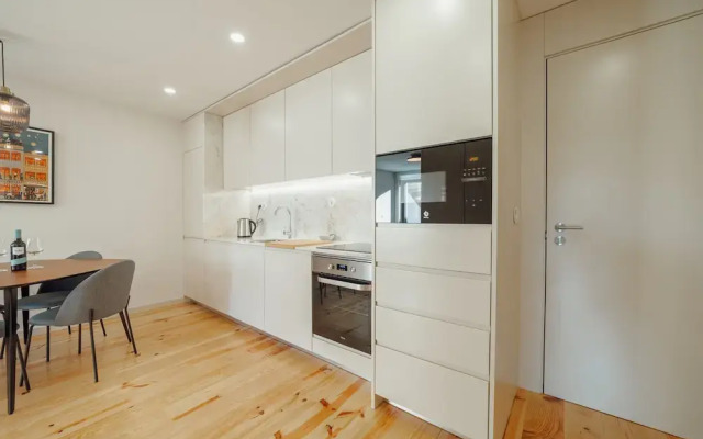 Gaia Premium B Apartment by Vacationy