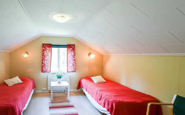 Nice Home in Vänersborg With 3 Bedrooms and Wifi
