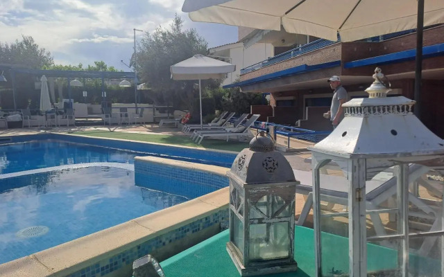Philoxenia Hotel-Villas