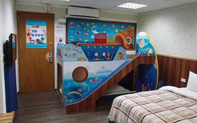 Happycastle Bed and Breakfast