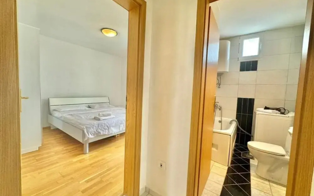 Family three bedroom Apartment Petrovac