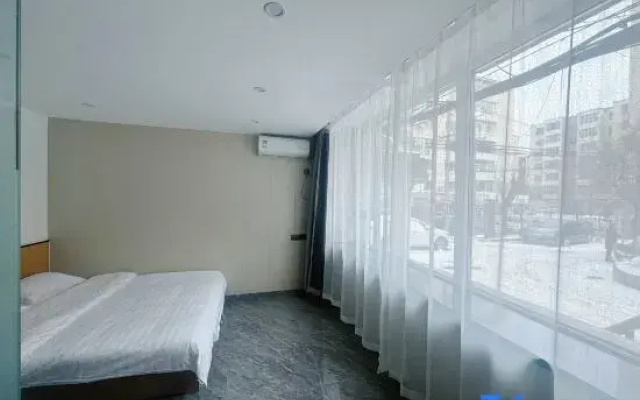 Xinyu Business Hotel