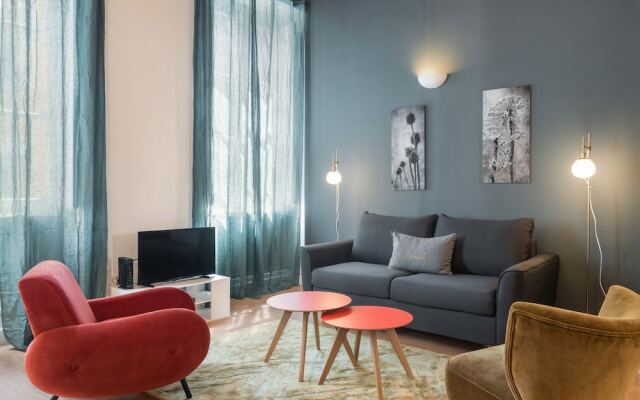 Honorê - Hôtel Pour Nomades Rêveurs - Palais Grillet