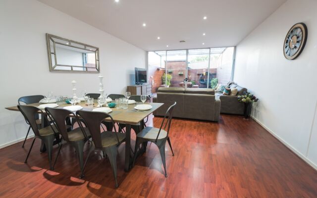 By Concierge - 'Daphne' DESIGNER Abode