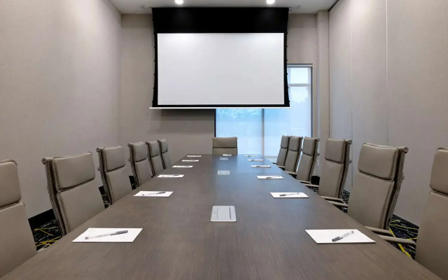 Hampton Inn & Suites by Hilton Burlington Toronto