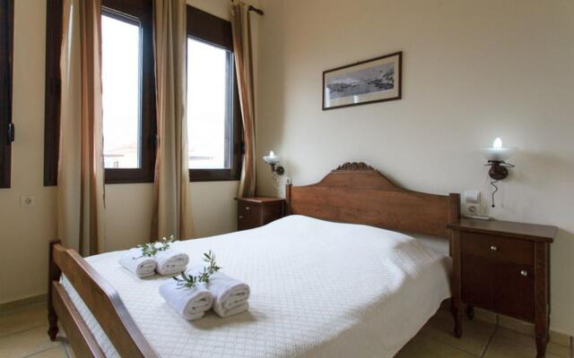 Ekklisies Tria Large Private Pool A C Wifi - 2090