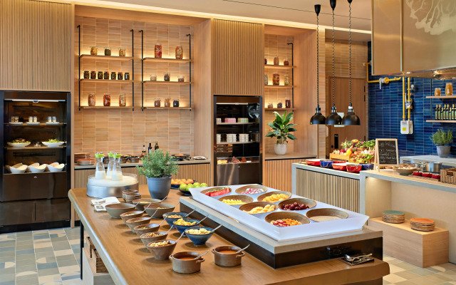 Hyatt Place Ha Long Bay, Bai Chay