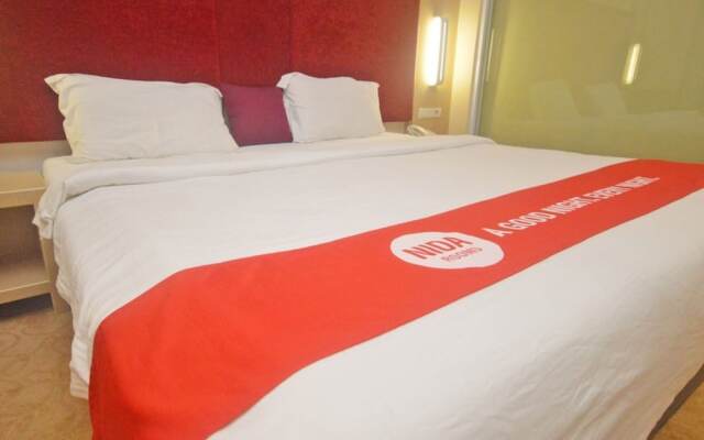 NIDA Rooms Water Front Lubuk Baja