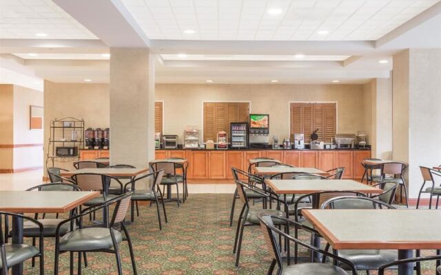 Wingate by Wyndham Stafford/Quantico