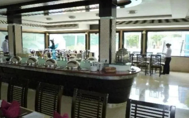 Hotel Ishwarya Grand