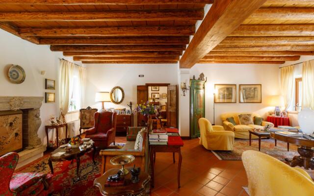 Vr-c943-fond0at - Torre dei Malaspina 6 1