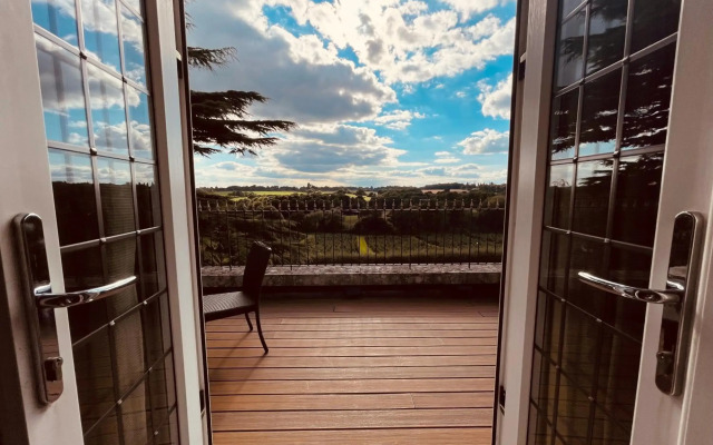 Nuthurst Grange Country House Hotel